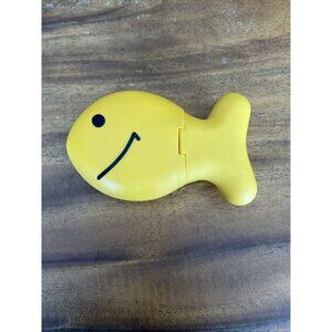 Vintage GOLDFISH Pepperidge Farm  Cracker Container 1 Cup  Snack Holder 1999